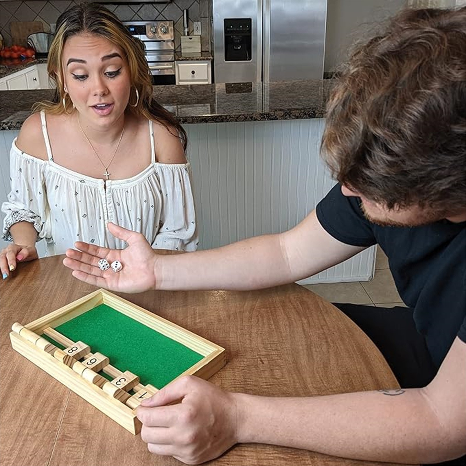 Party Games For 3 People - Kutu Kapatın Zar Kurulu 2-4 Kişi